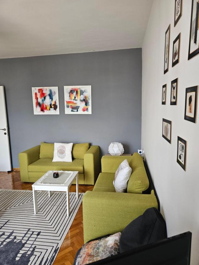 Cosy Apartment In The Heart Of Skopje Exteriör bild