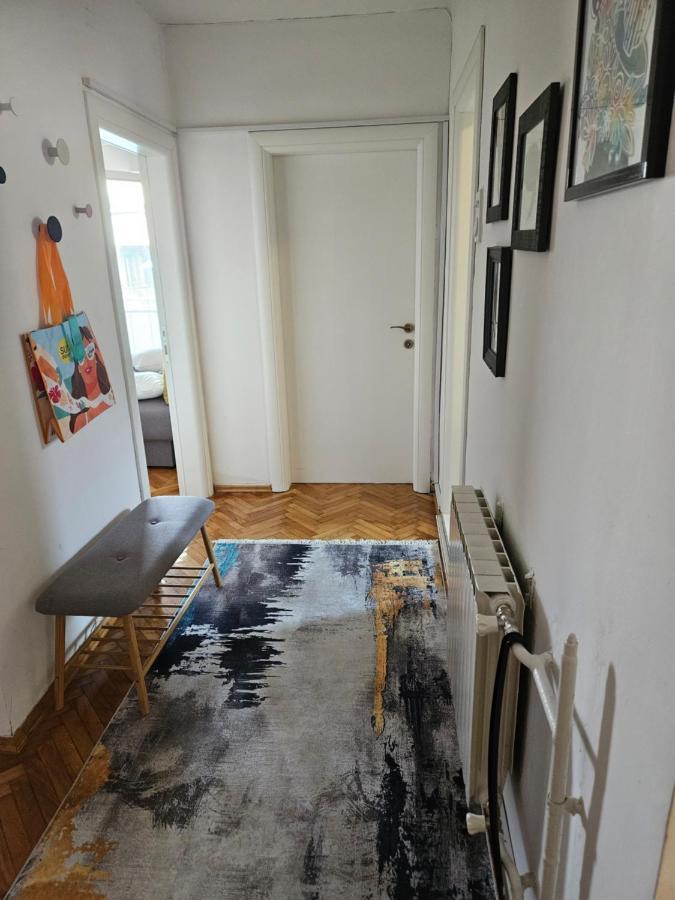 Cosy Apartment In The Heart Of Skopje Exteriör bild